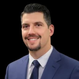 Manny Gomes headshot Manny Gomes headshot