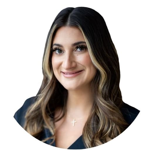 Samantha Samantha Headshot Samantha Samantha Headshot