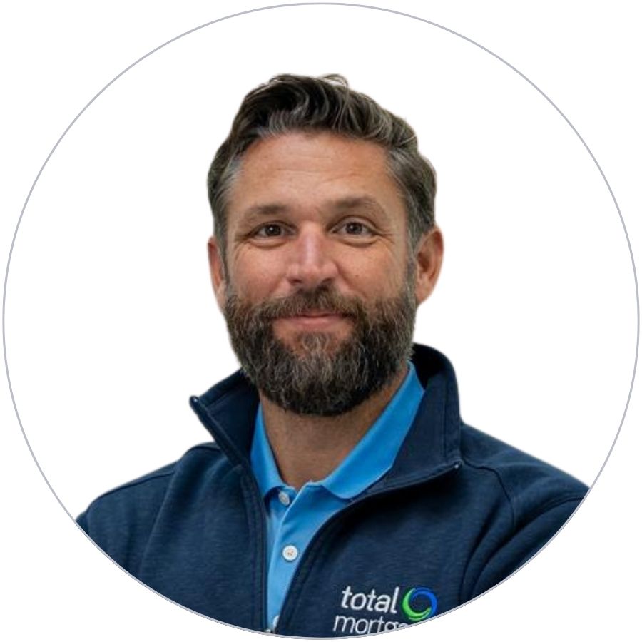 Charlie Weiss Headshot