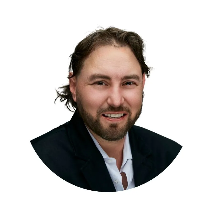 Rene Acevedo Headshot